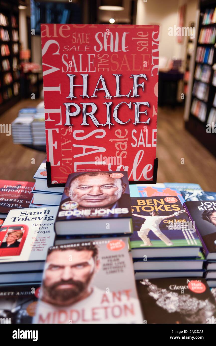 Nouvel An à moitié prix Waterstones Book Sale,UK. Banque D'Images