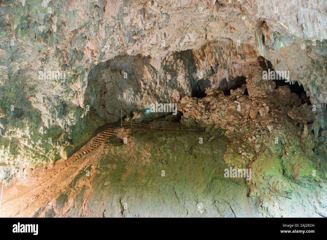 L'entrée de la grotte de Tham Luang près de la ville de Mae Sai, à la frontière avec le Myanmar dans la province de Chiang Rai dans le Nord de la Thaïlande. Thailande, Mae Sa Banque D'Images