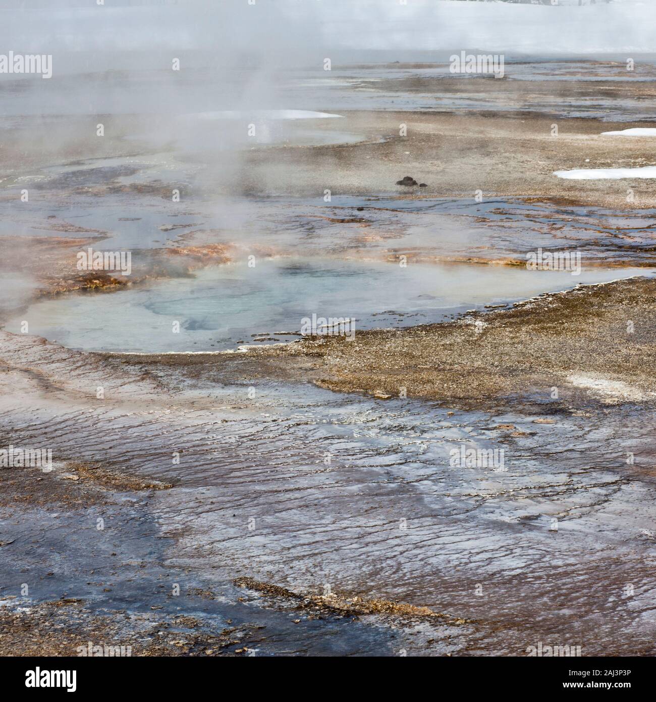 Le lac au coucher du soleil, le Parc National de Yellowstone, Wyoming, USA Banque D'Images