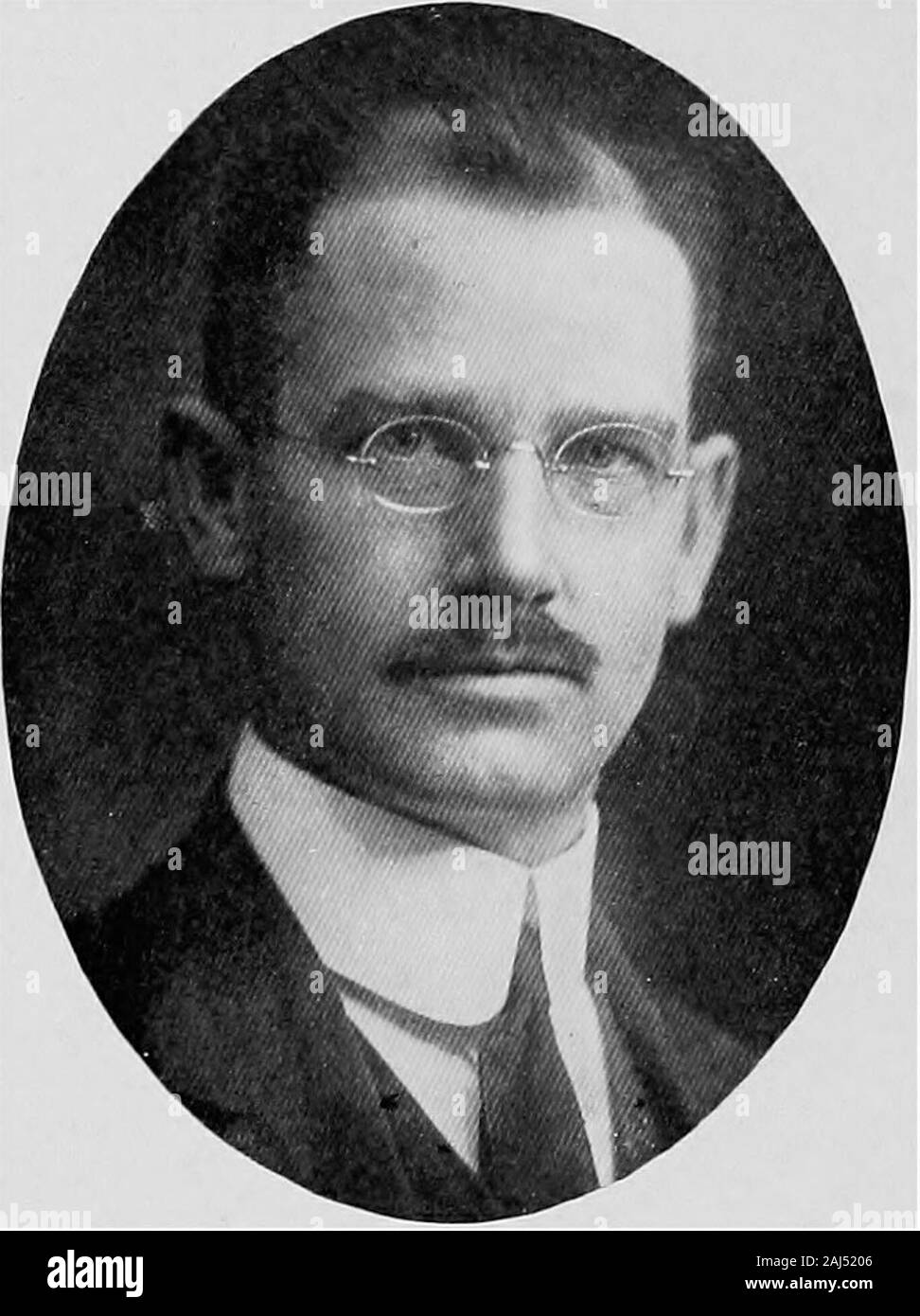 Empire state notables, 1914 . PROF. EDWARD N. JONES New York principale école de formation pour les enseignants depuis 1904 New York City 424 Empire State notables,éducateurs. MADISON BENTLEYAssistmit CornellUniversityIlhaca Professeur de Psychologie, X., Y. Banque D'Images