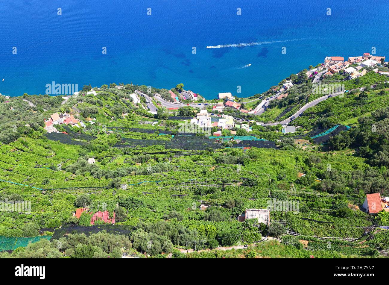 La côte amalfitaine - la vue de dessus de la ville de Ravello Banque D'Images