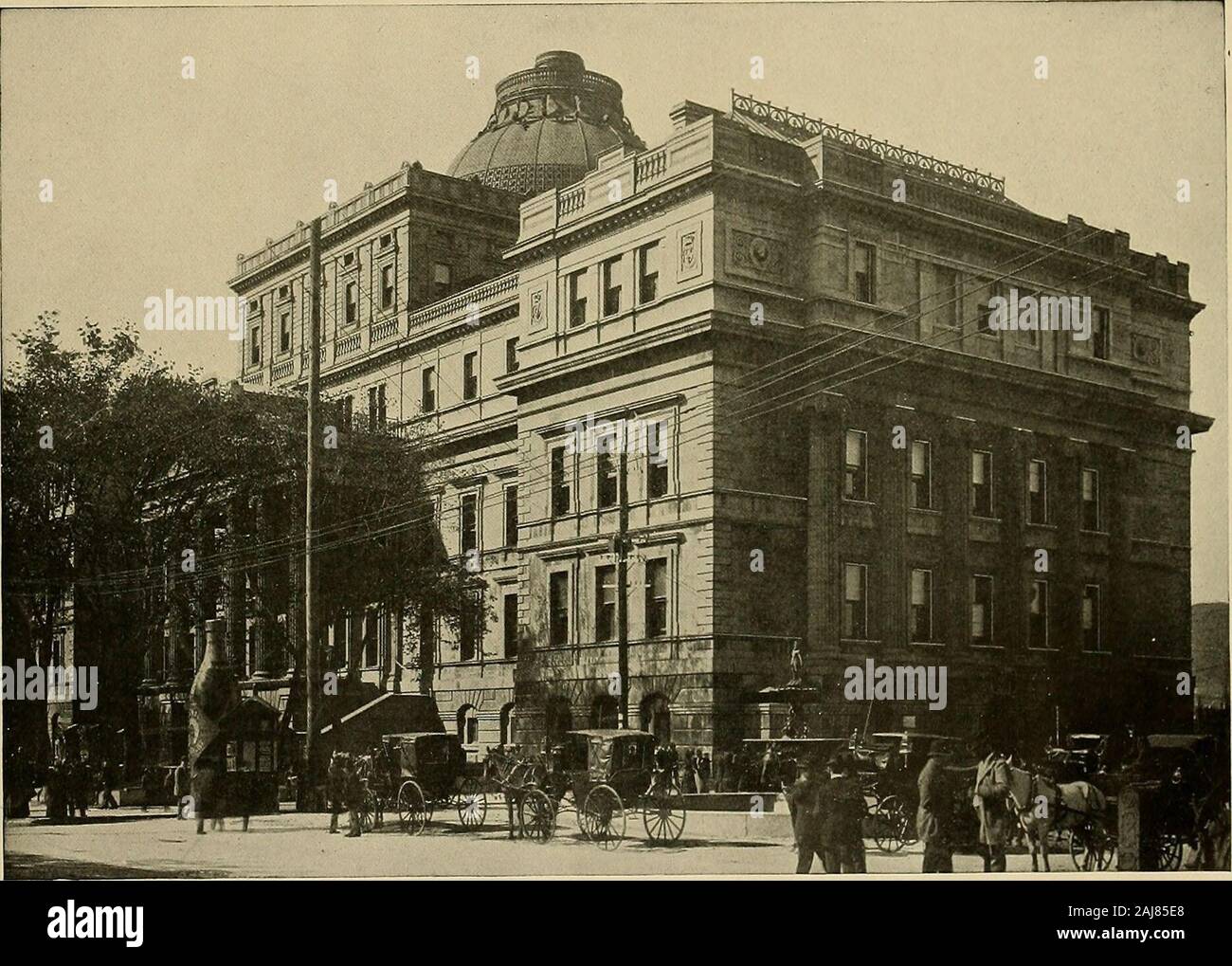 Vues de villes canadiennes, Toronto, Ottawa, Montréal, Québec, Saint John, Halifax . SQUARE VICTORIA -iWontreal-. COURT HOUSE -jWontrcal Banque D'Images