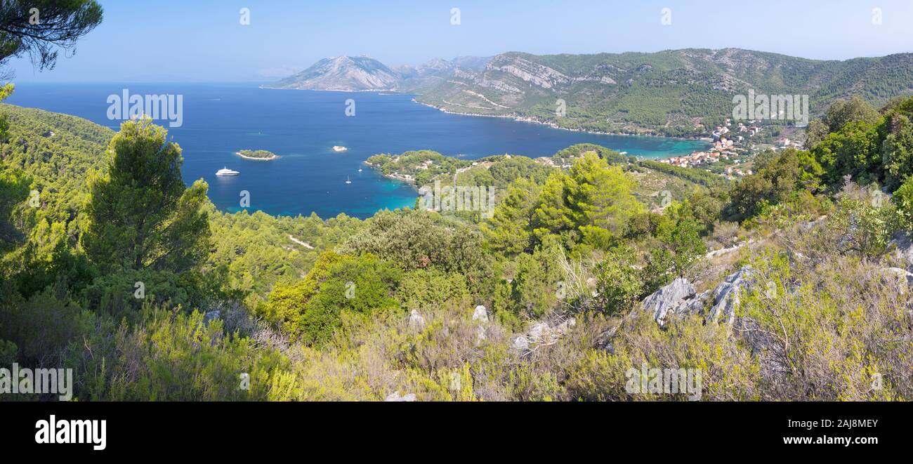 Croatie - le paysage et la côte de la péninsule de Peliesac près de Sveti Ivan Zuliana de crête. Banque D'Images