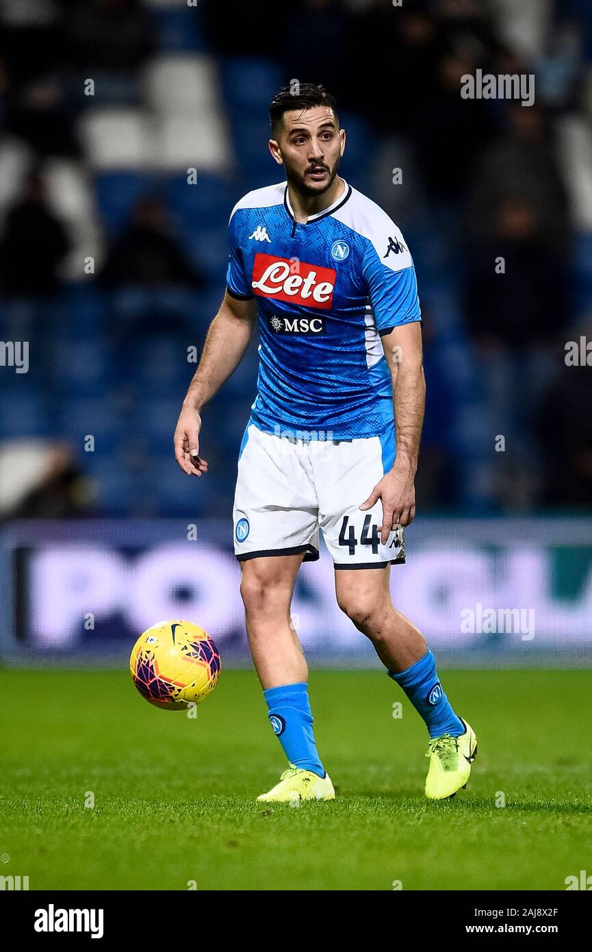 Reggio Emilia, Italie. 22, décembre 2019 : Kostas Manolas de SSC Napoli en action au cours de la série d'un match de football entre l'US Sassuolo et SSC Napoli. SSC Napoli 2-1 plus de US Sassuolo. Credit : Nicolò Campo/Alamy Live News Banque D'Images