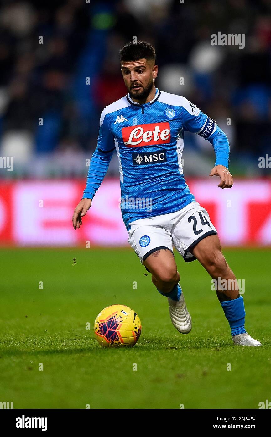 Reggio Emilia, Italie. 22, décembre 2019 : Lorenzo Insigne du SSC Napoli en action au cours de la série d'un match de football entre l'US Sassuolo et SSC Napoli. SSC Napoli 2-1 plus de US Sassuolo. Credit : Nicolò Campo/Alamy Live News Banque D'Images