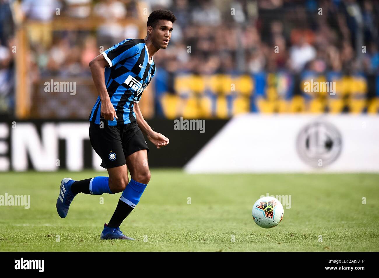 Lugano, Suisse. Juillet 14, 2019 : Michael Ntube de l'Internazionale FC en action lors de la pré-saison match amical entre le FC Lugano et le FC Internazionale. Internazionale FC 2-1 sur le FC Lugano. Credit : Nicolò Campo/Alamy Live New Banque D'Images