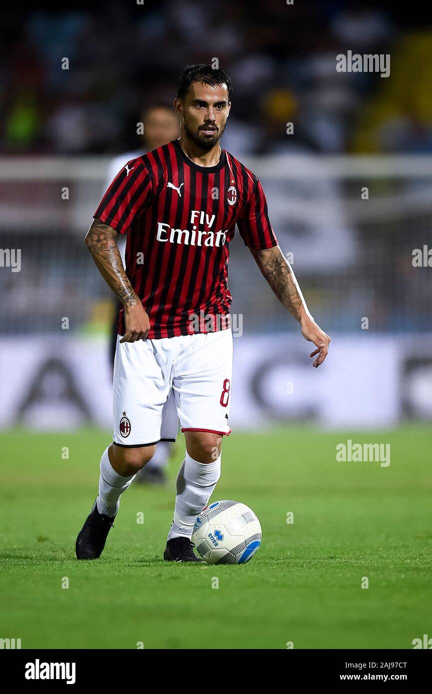 Cesena, Italie. 17 août, 2019 : Suso de l'AC Milan en action lors de la pré-saison match amical entre Cesena FC et l'AC Milan. Le match s'est terminé dans une égalité de 0-0. Credit : Nicolò Campo/Alamy Live News Banque D'Images