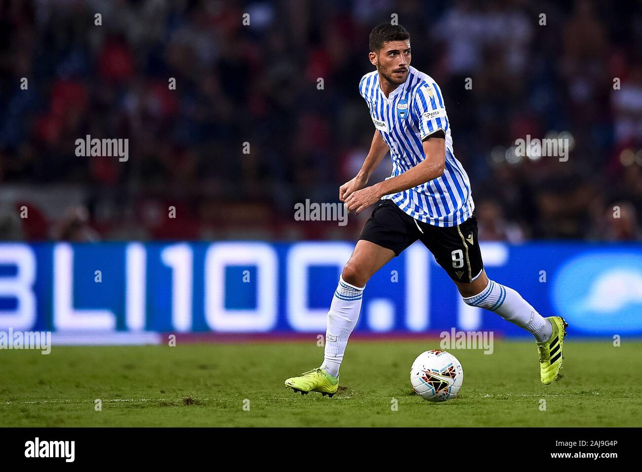 Bologne, Italie. 30 août, 2019 : Mattia Valoti de SPAL en action au cours de la série d'un match de football entre le FC Bologne et SPAL. FC Bologne a gagné 1-0 sur SPAL. Credit : Nicolò Campo/Alamy News Banque D'Images