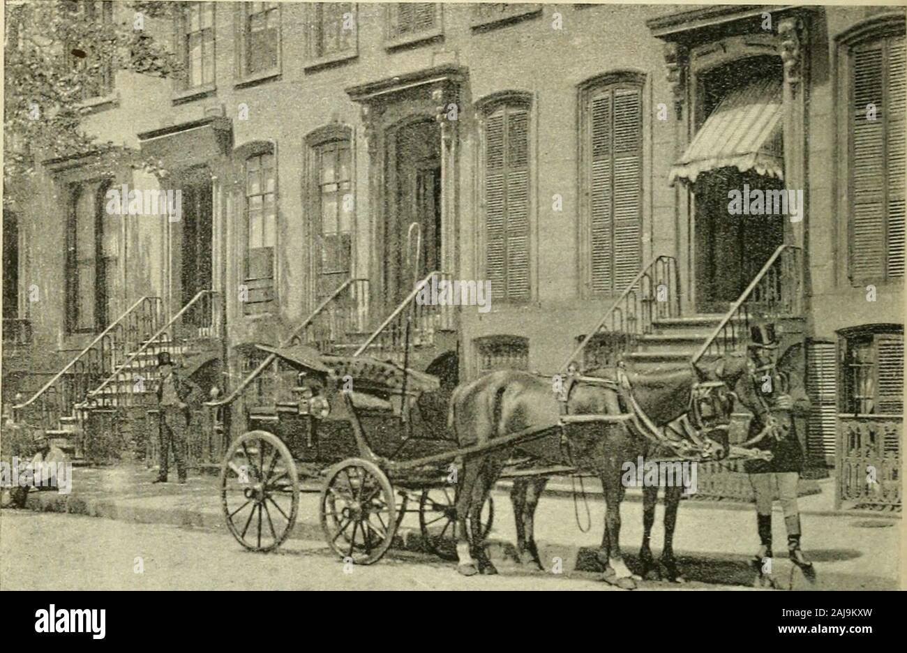 La science sociale, suivant la méthode d'observation . Hôtel particulier, à Boston. aux leurs, elles y un coup doeil pareils coûts ont généralement plus agréable, sanscraindre quon vienne les déposséder ; elle sont donc très sincère-ment disposées à accueillir favorablement, voire même à aiderquiconque veut en bâtir une. De plus, il ny a pas ici l'opposition entre la classe qui travailleet la classe qui jouit. En dehors des États du Sud, je n'parlaistout à lheure, il nest presque personne qui mène la vie de li-sir ; dès lors, peu ou point de ces individus héritiers de situationsmédiocres, toujours prêts à exercer de pe Banque D'Images