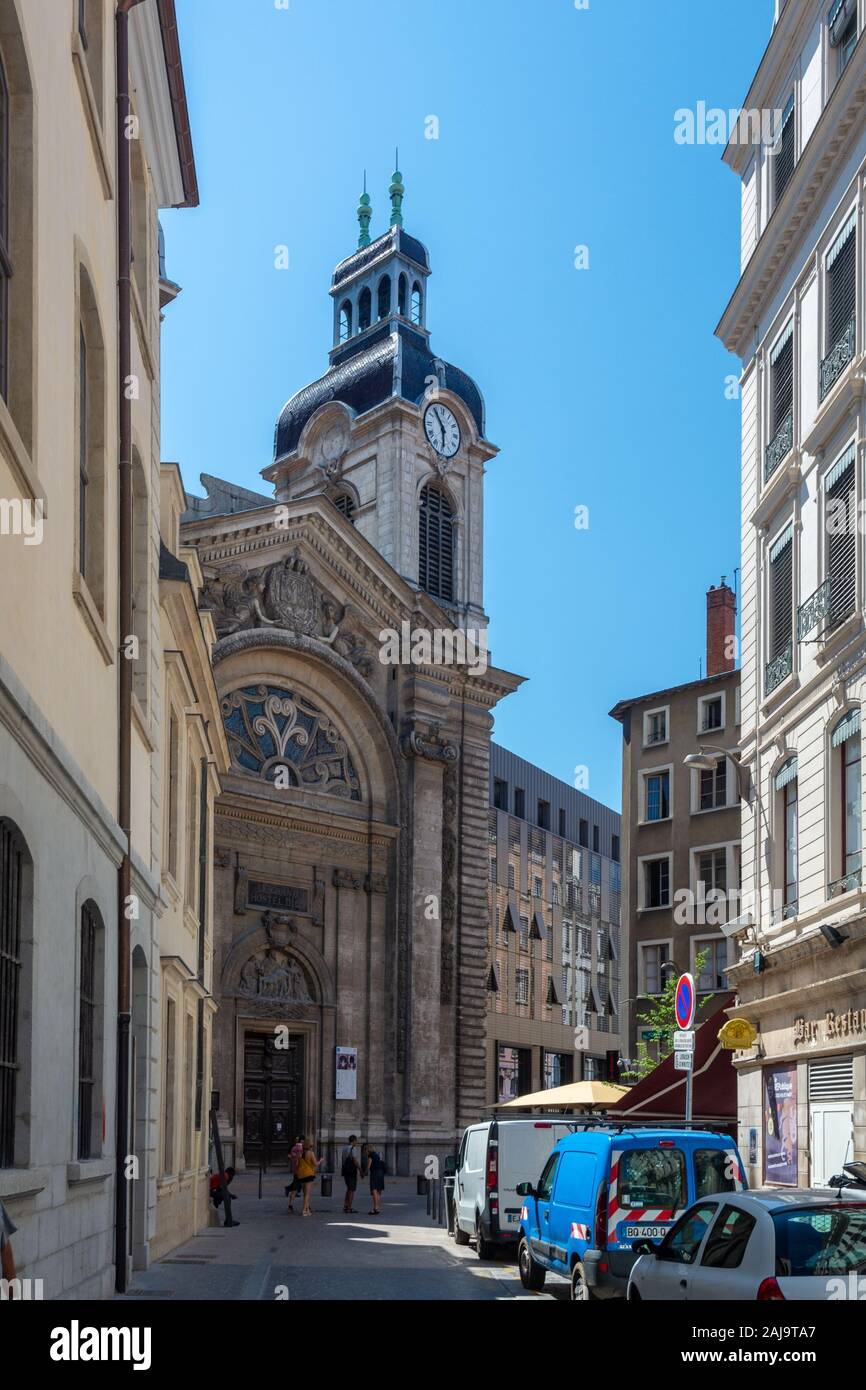 Lyon, France - 18 juillet 2018 : l'Hôtel-Dieu nouveau converti après 3 ans de travaux dans un centre commercial et d'affaires. L'hôpital a été construit sur le Banque D'Images