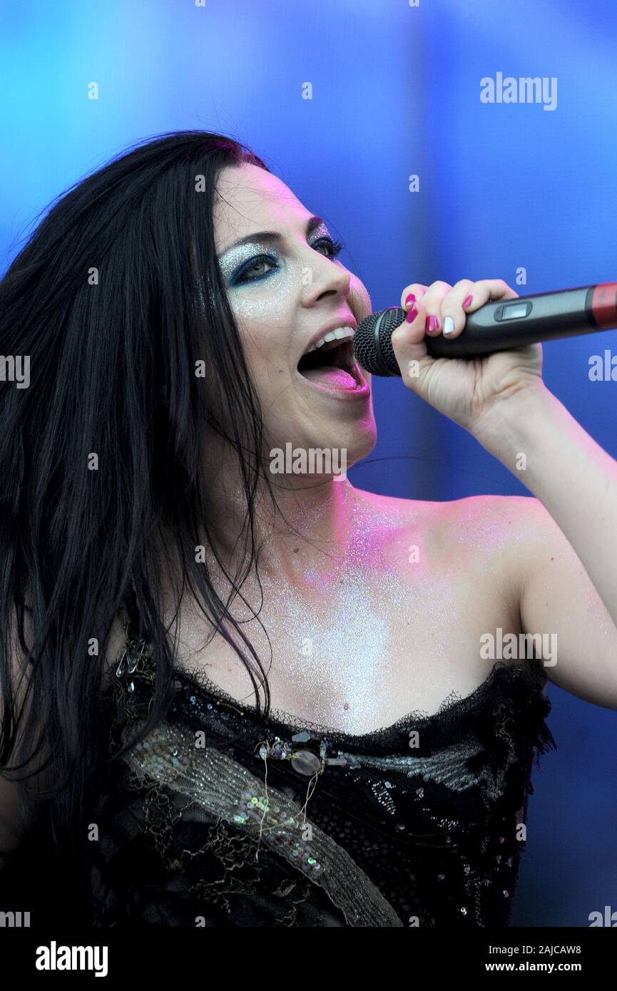 Rho (Milan) Italie 07/06/2012 : Amy Lee d'Evanescence en concert au cours de l'événement musical 'Heineken Jammin Festival'. Banque D'Images