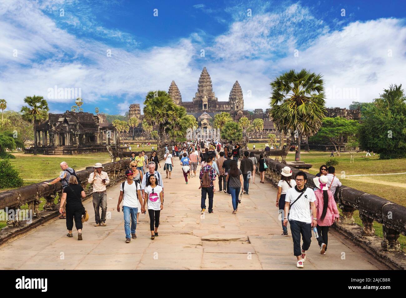 Les touristes au temple d'Angkor Wat à Siem Reap, Cambodge. Banque D'Images