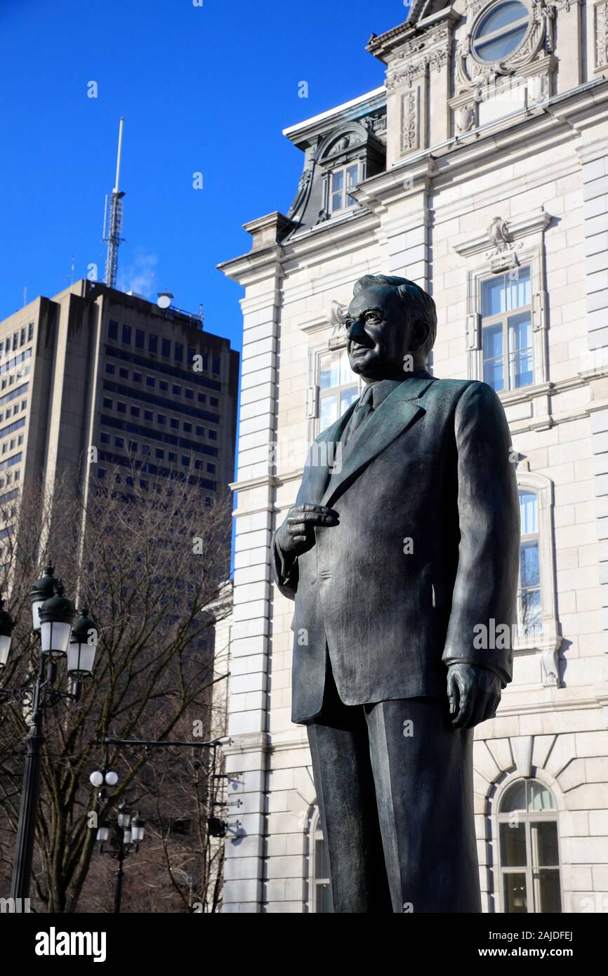 La statue de Maurice Duplessis le 16e Premier ministre de la Province du Québec en face de l'édifice du Parlement de Québec.La ville de Québec.La Province du Québec.Canada Banque D'Images