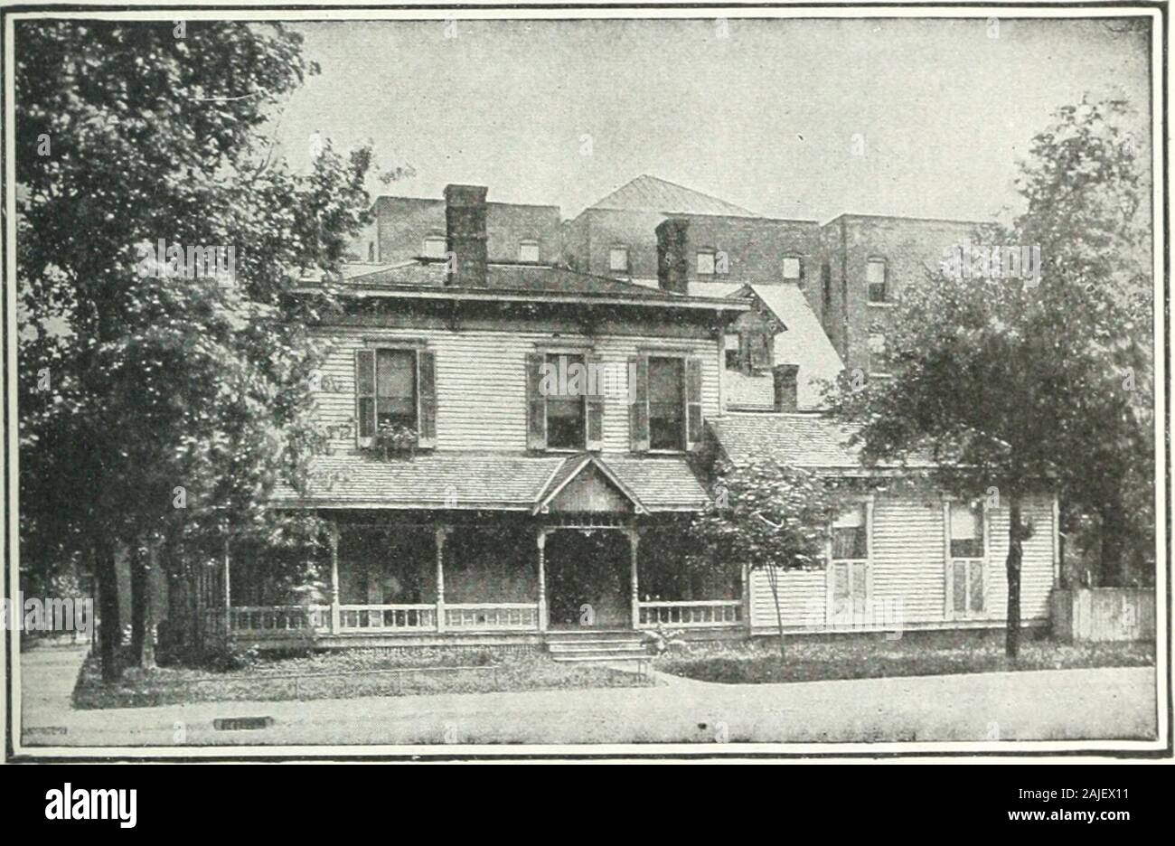 Nostrums et charlatans ; articles sur la nostrum mal et de charlatanisme réimprimé, avec des ajouts et des modifications, de la revue Journal of the American Medical Association . ysician à Saint Lukes Hospital ; Chirurgien Hills-boro R. R ; chirurgien en chef du 1er Régiment d'Indiana U. R. K. P.;examinateur du nord-ouest de l'assurance-vie Co ; etc, etc, etc...bureau et laboratoire, Indianapolis, Ind. 1. Pour les détails de l'action contre les gouvernements Loach andhis sop faux index. r i VCER &Lt ; je RES 29 ORGANISATIONS MEMBRES EN FAUX L'inspecteur s'est efforcée de déterminer le caractère d'associations et sociétés, theabove Banque D'Images