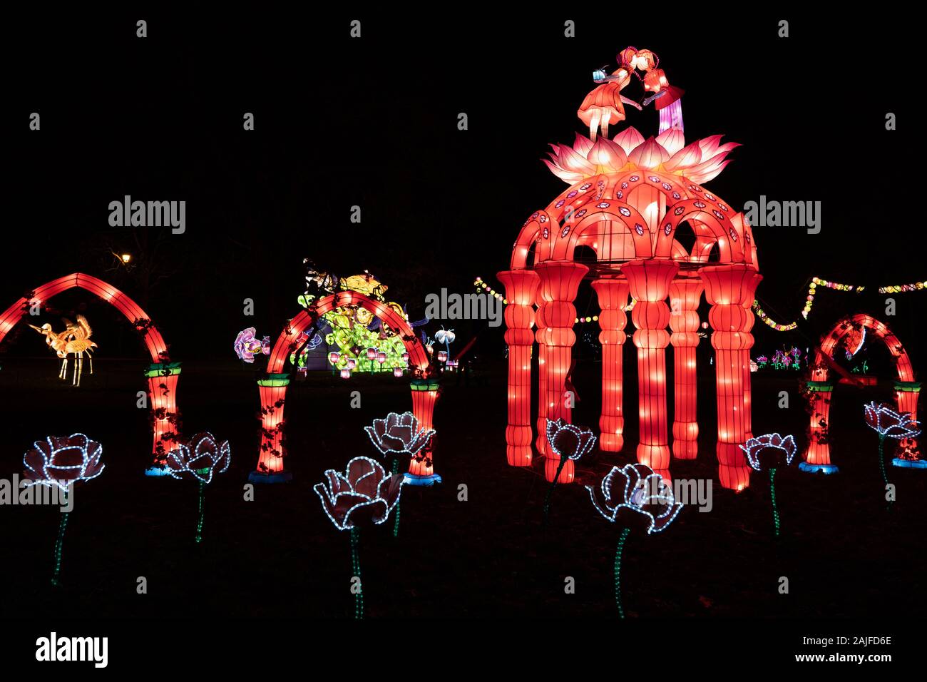 Varsovie, Pologne - 16 décembre 2019 : Festival lumière chinois, la culture chinoise traditionnelle exposition au Fort Bema Banque D'Images