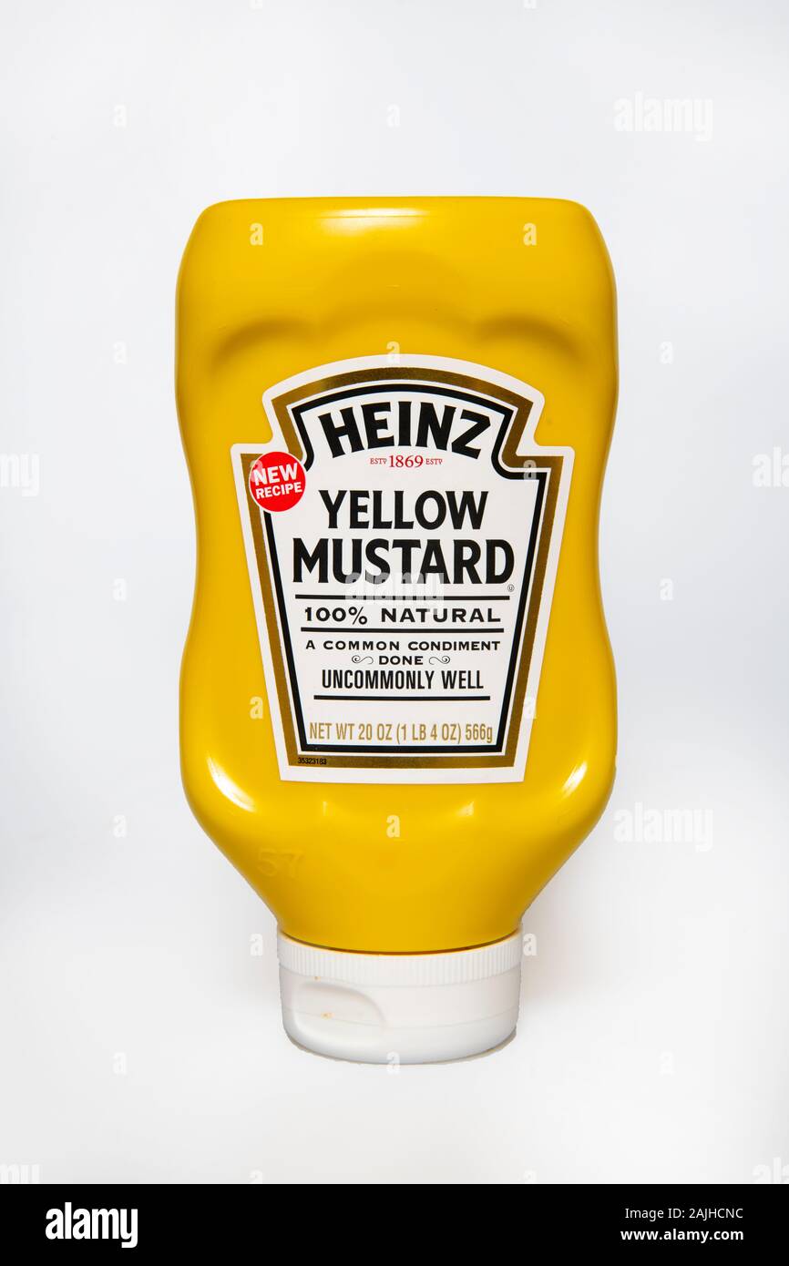 Heinz aliments moutarde jaune contenant en plastique easy pour Banque D'Images