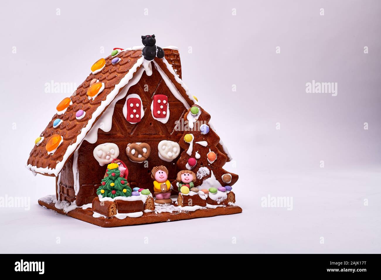 Cake Design Patisserie Hansel Et Gretel Sorciere Chat 4 X Personnages De Contes De Fees Pour Pain D Epices Sorcieres Maison Decorations Figurines