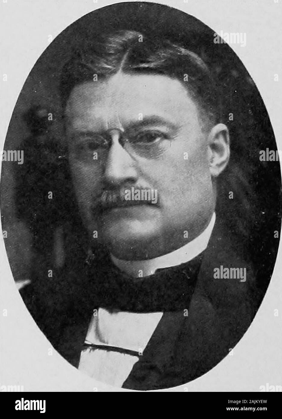 Empire state notables, 1914 . Rt. Le révérend David HUMMEL GREER, D.D., LL.D. Eishop épiscopale de New York New York City RT. REV. D. IEpiscopal EURGESS FREDERICK, évêque de Long IslandGarden Ville, N. Y.. Banque D'Images Empire state notables, 1914 . Rt. Le révérend David HUMMEL GREER, D.D., LL.D. Eishop épiscopale de New York New York City RT. REV. D. IEpiscopal EURGESS FREDERICK, évêque de Long IslandGarden Ville, N. Y.. Banque D'Images