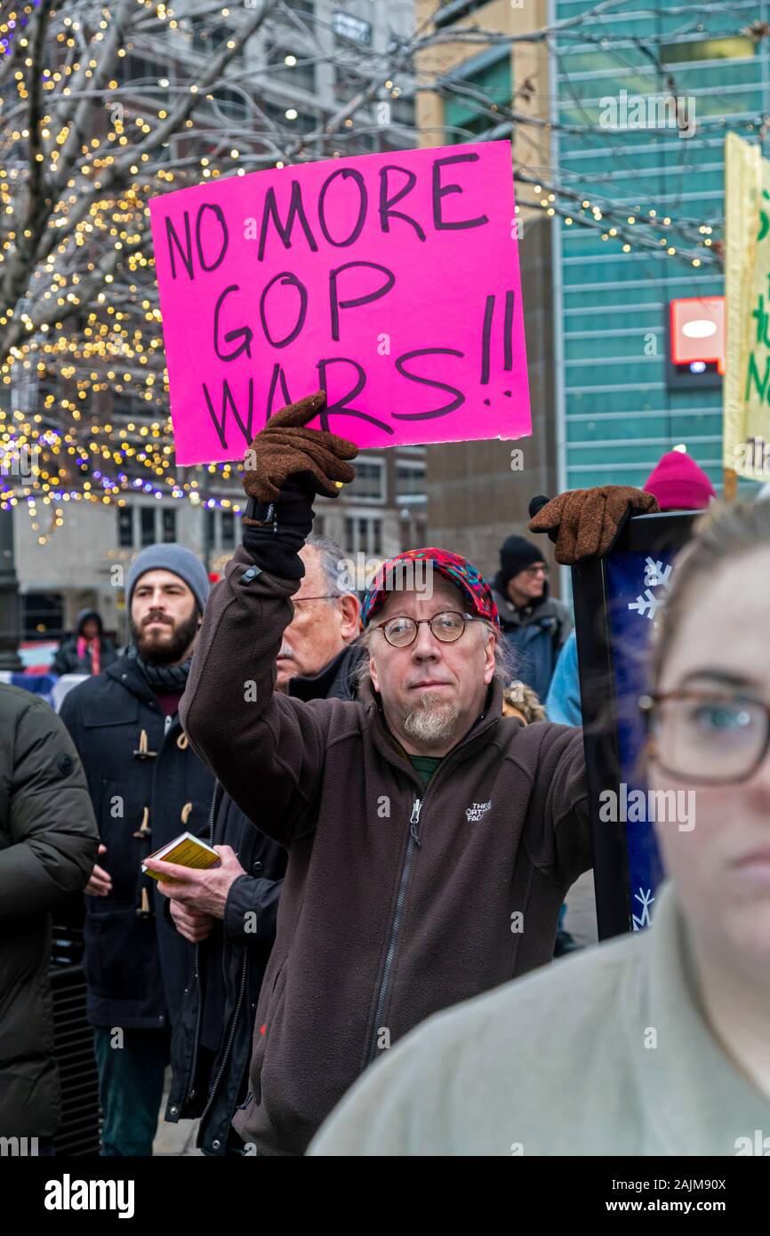 Detroit, Michigan, USA - 4 janvier 2020 - Rallye des militants contre la guerre avec l'Iran, à la suite de l'assassinat du Président iranien Trump Général Qassem Soleimani. Banque D'Images