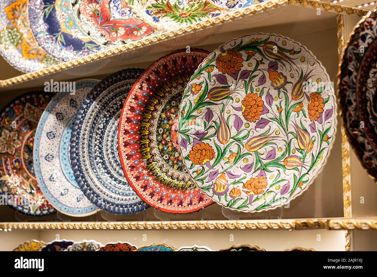 La céramique Turque classique sur le marché. Closeeup Banque D'Images