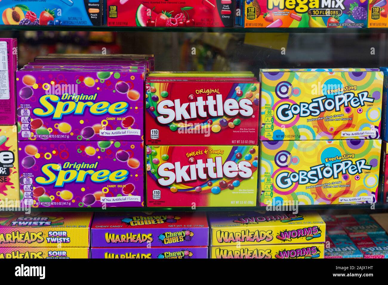 Confectionery display Banque de photographies et d’images à haute résolution Alamy