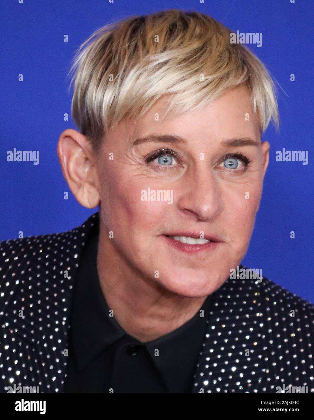 BEVERLY HILLS, LOS ANGELES, CALIFORNIE, USA - 05 janvier : la comédienne Ellen DeGeneres porter Céline pose dans la salle de presse à la 77e Golden Globe Awards annuel tenu à l'hôtel Beverly Hilton le 5 janvier 2020 à Beverly Hills, Los Angeles, Californie, États-Unis. (Photo par Xavier Collin/Image Press Office) Banque D'Images