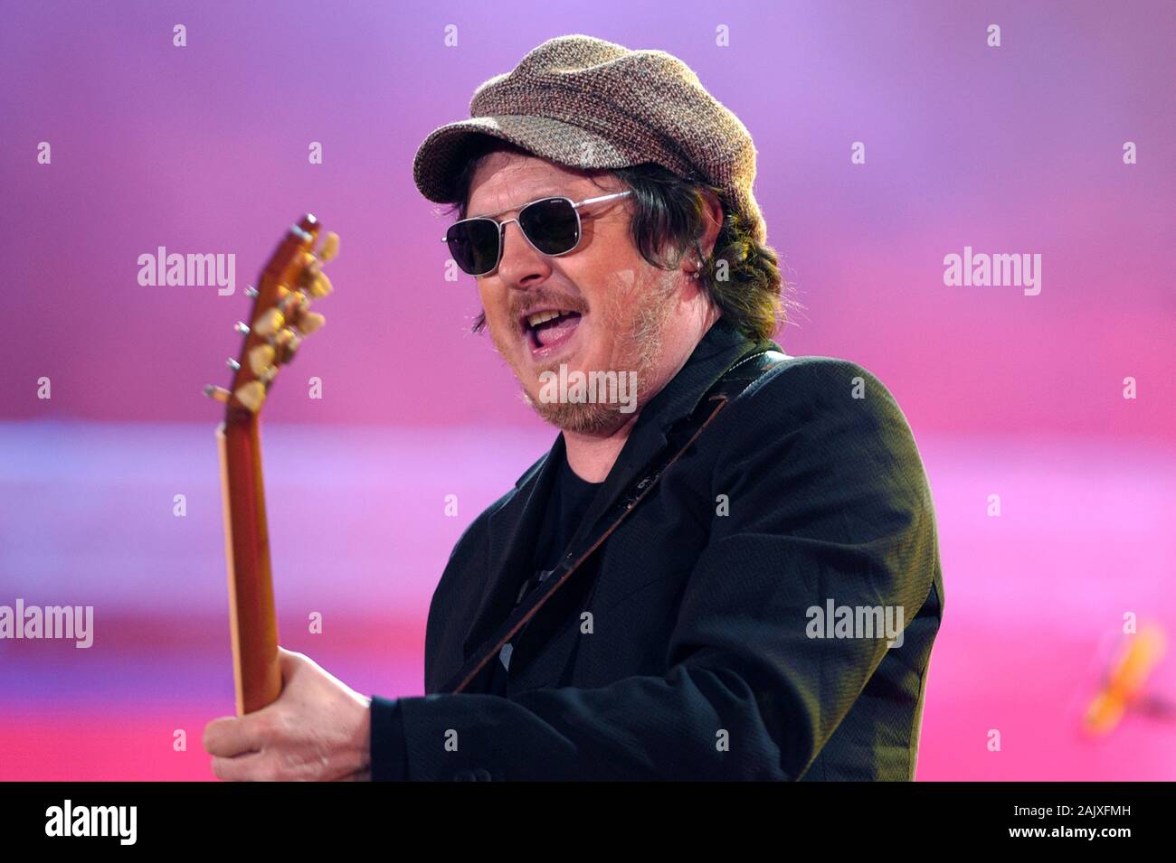 Milano Italie 05/29/2004, l'Arena Civica : Zucchero Fornaciari en concert au cours de l'événement musical Festivalbar '2004'. Banque D'Images