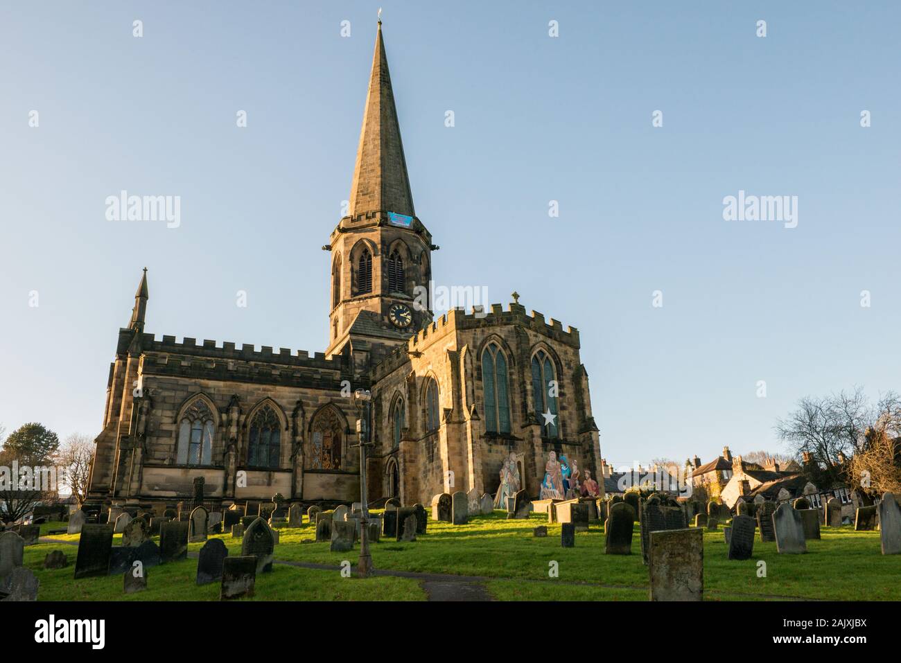 All Saints Church, l'église paroissiale de la ville de marché historique de Bakewell au cœur du Peak District. Banque D'Images