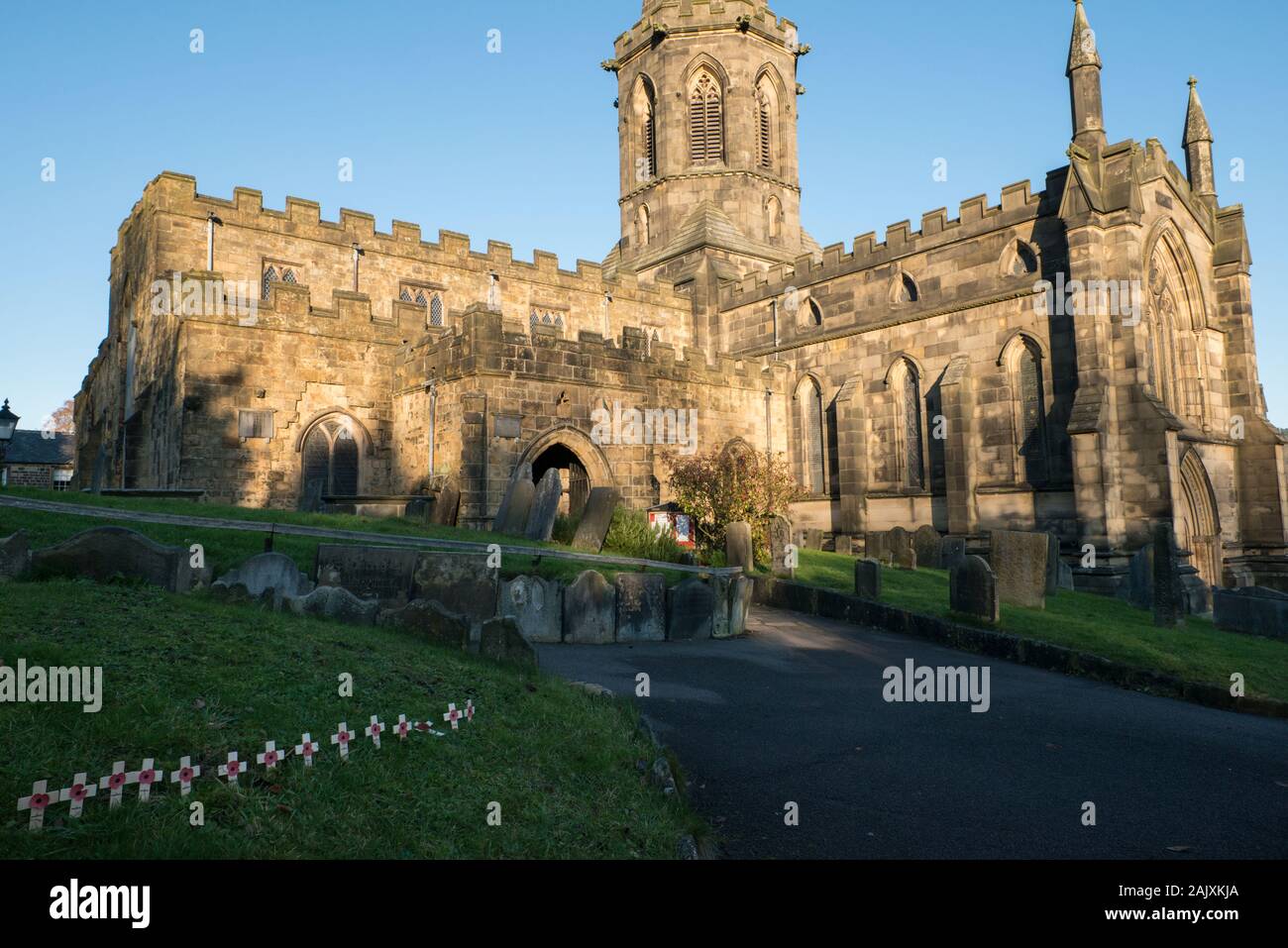 All Saints Church, l'église paroissiale de la ville de marché historique de Bakewell au cœur du Peak District. Banque D'Images