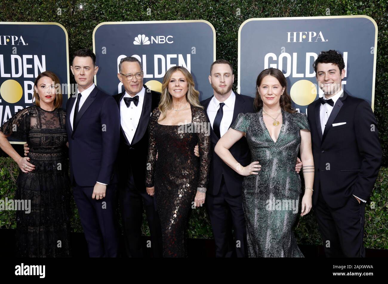 Los Angeles, USA. 05Th Jan, 2020. Samantha Bryant, Colin Hanks, Rita Wilson, Tom Hanks, Elizabeth Ann Hanks, Chet Hanks et Truman Theodore Hanks participant à la 77e assemblée annuelle Golden Globe Awards au Beverly Hilton Hotel le 5 janvier 2020 à Beverly Hills, Californie. Credit : Geisler-Fotopress GmbH/Alamy Live News Banque D'Images