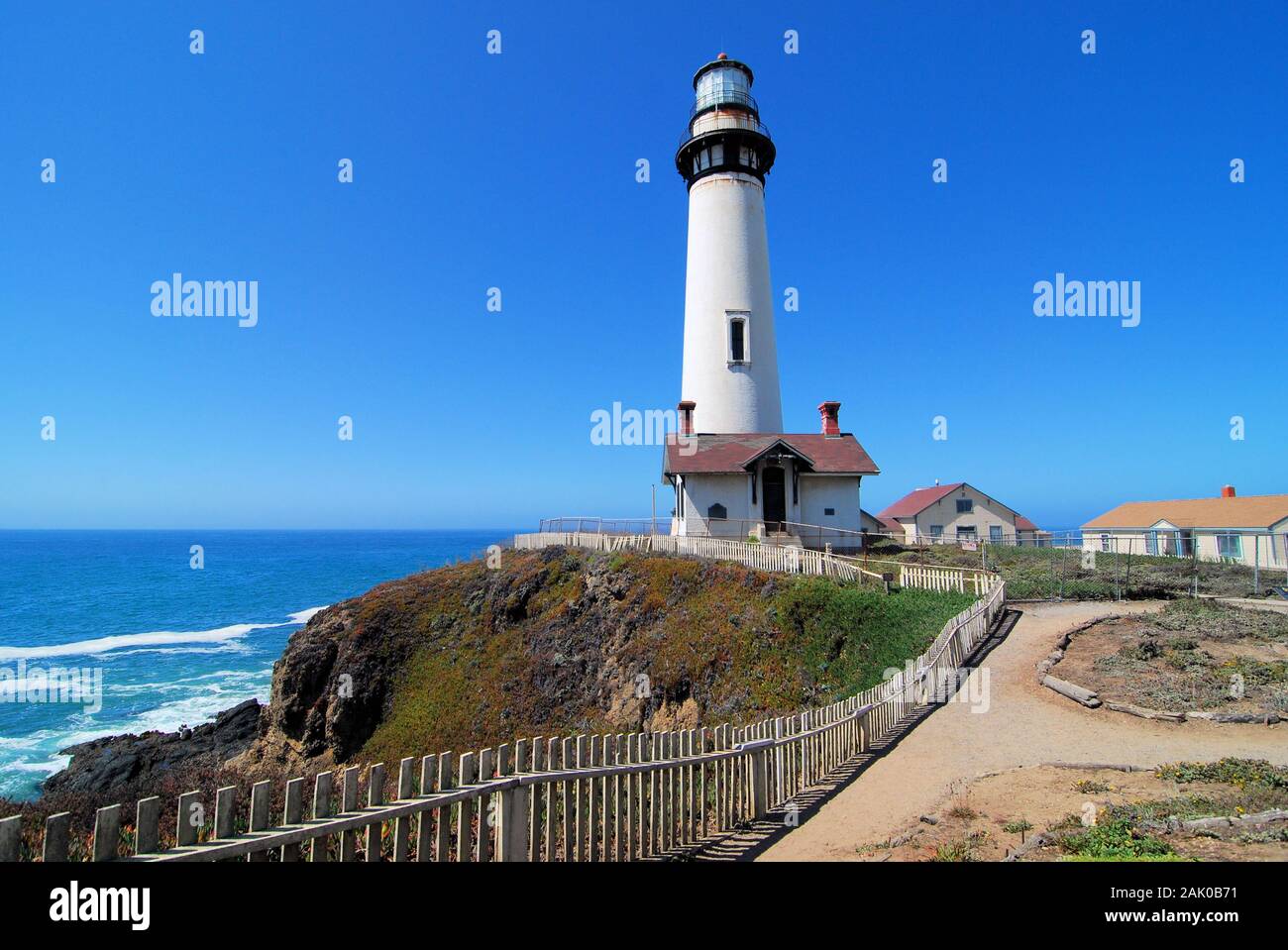 Vue sur le phare de Pigeon point près de Santa Cruz, Californie Banque D'Images