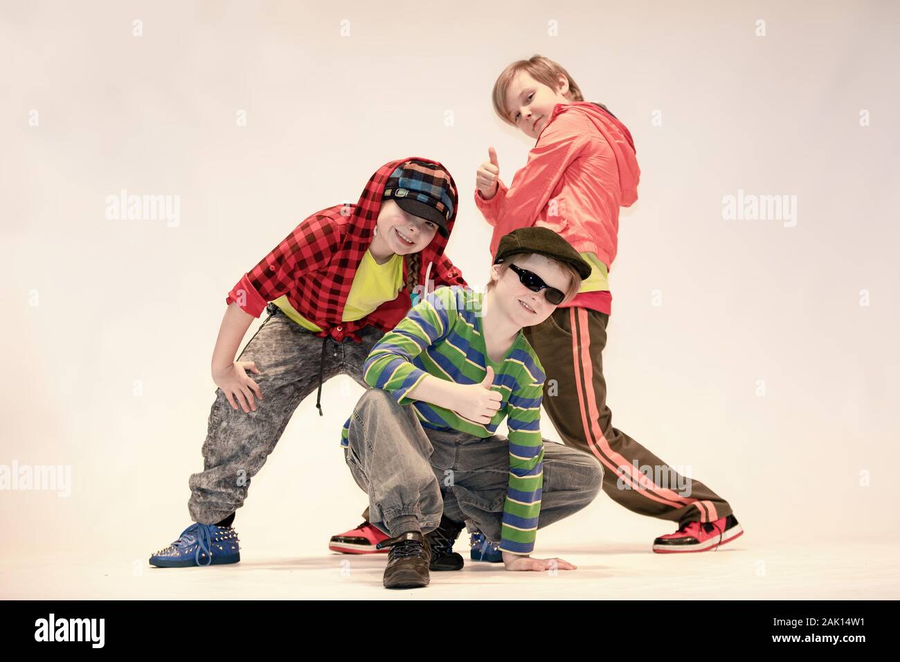 Les enfants de l'équipe de breakdance Banque D'Images