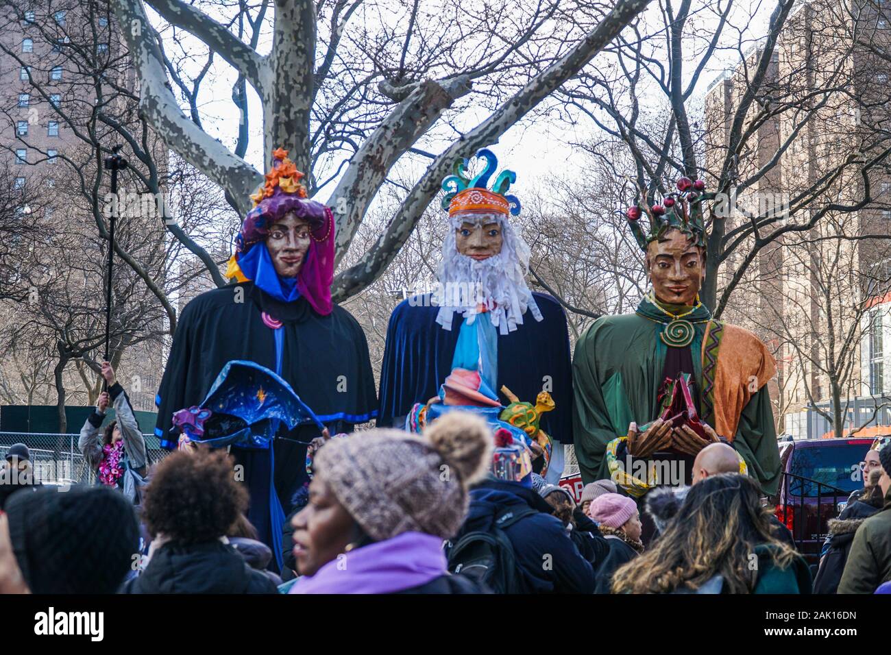 Trois 43e assemblée annuelle de la fête du Roi parade organisée par el Museo del Barrio en espagnol Harlem, New York City. Banque D'Images