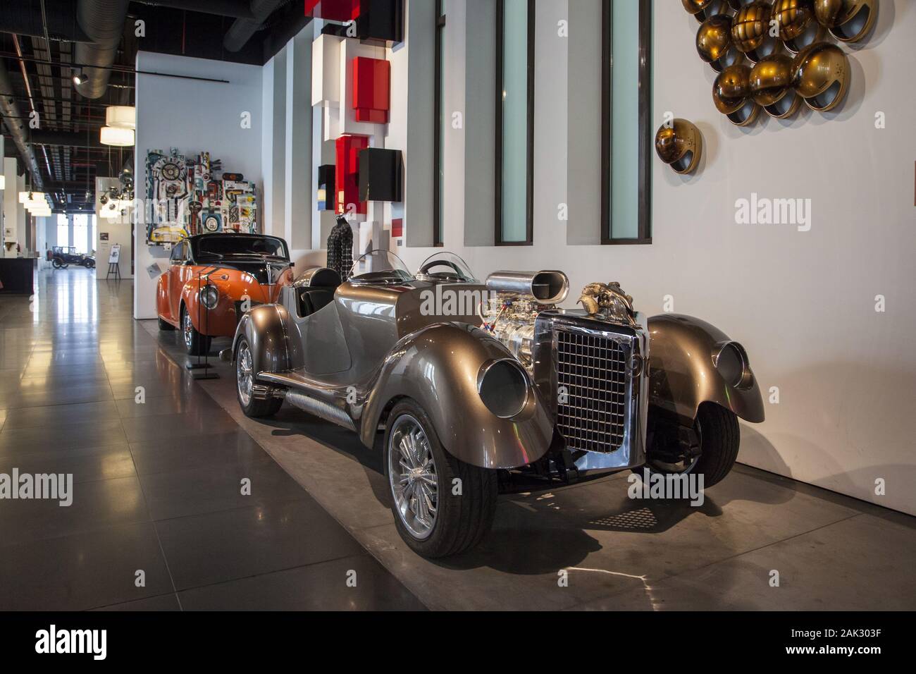 Provinz Malaga/alaga Stadt : 'Museo Automovilistico de Malaga', Automobilmuseum dans der ehemaligen Tabakfabrik Real Fabrica de Tabacos, Andalusien | USA Banque D'Images