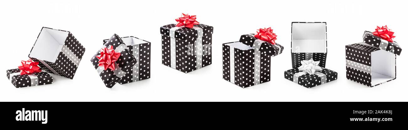 Cadeaux noir à pois blancs et red ribbon bow collection créative isolé sur fond blanc. Maison de vacances présent. Les éléments de conception, composition ba Banque D'Images