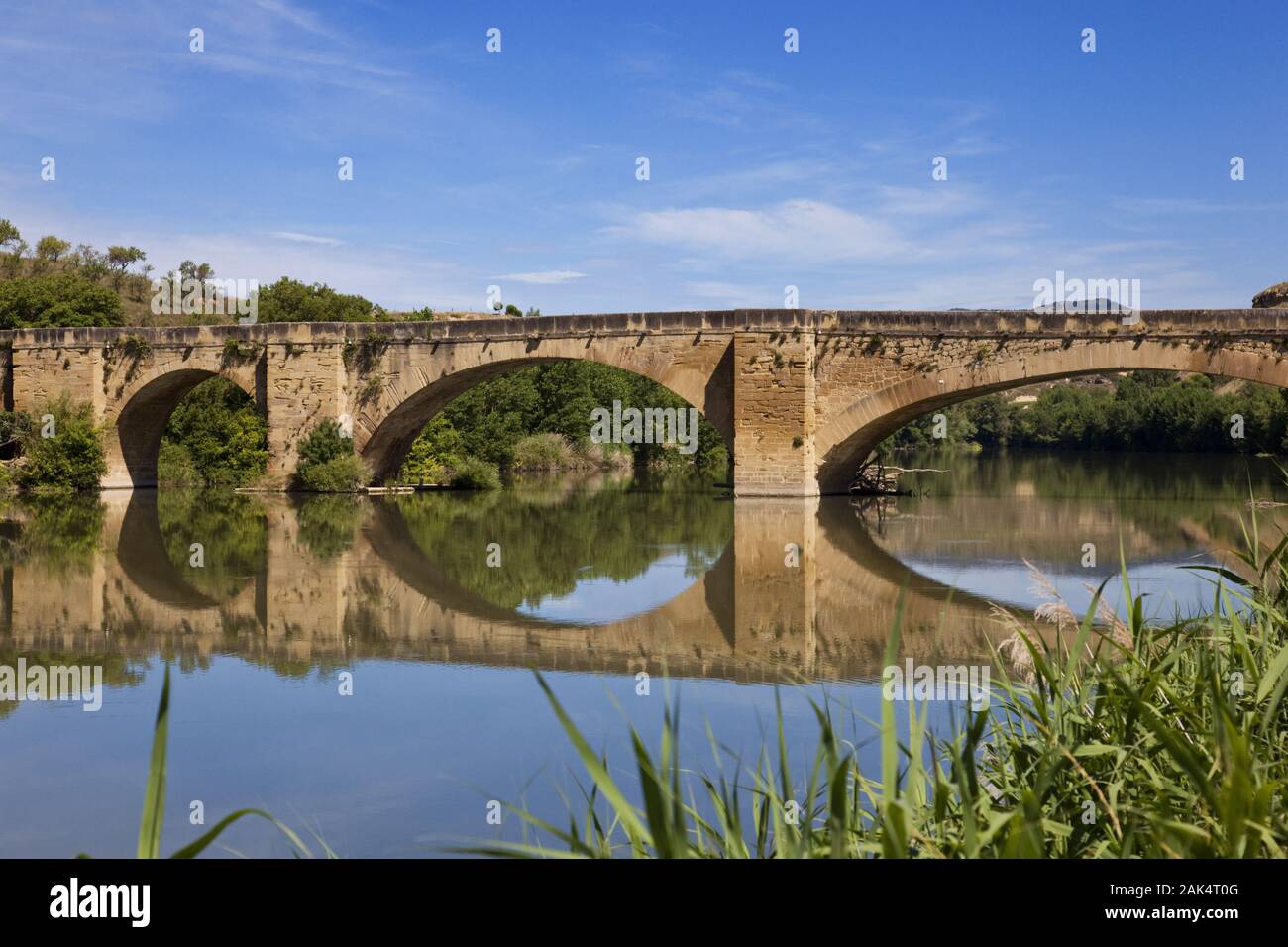 Brücke über den Rio Ebro nach San Vicente de la Sonsierra, Spanien Norden | conditions dans le monde entier Banque D'Images