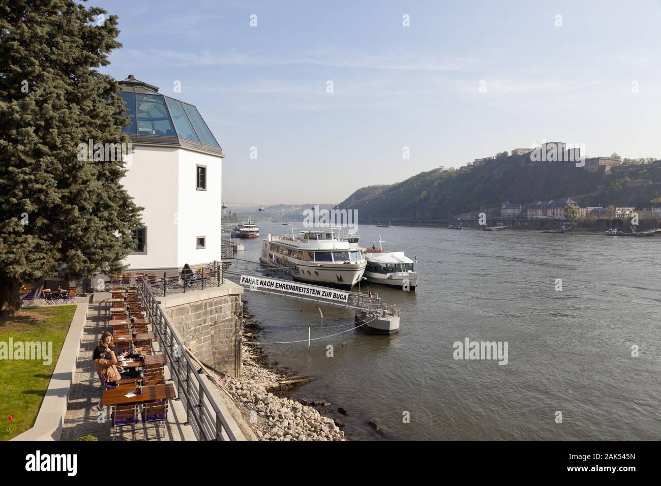 Coblence : Pegelhaus suis Konrad Adenauer Ufer, Mosel | utilisée dans le monde entier Banque D'Images