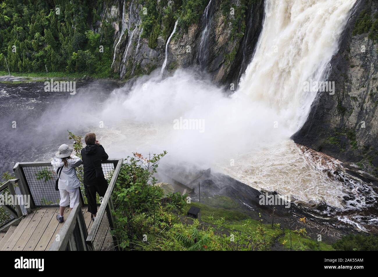 Wasserfall im 'Parc de la Chute Montmorency', dans le monde d'utilisation Kanada Osten | Banque D'Images
