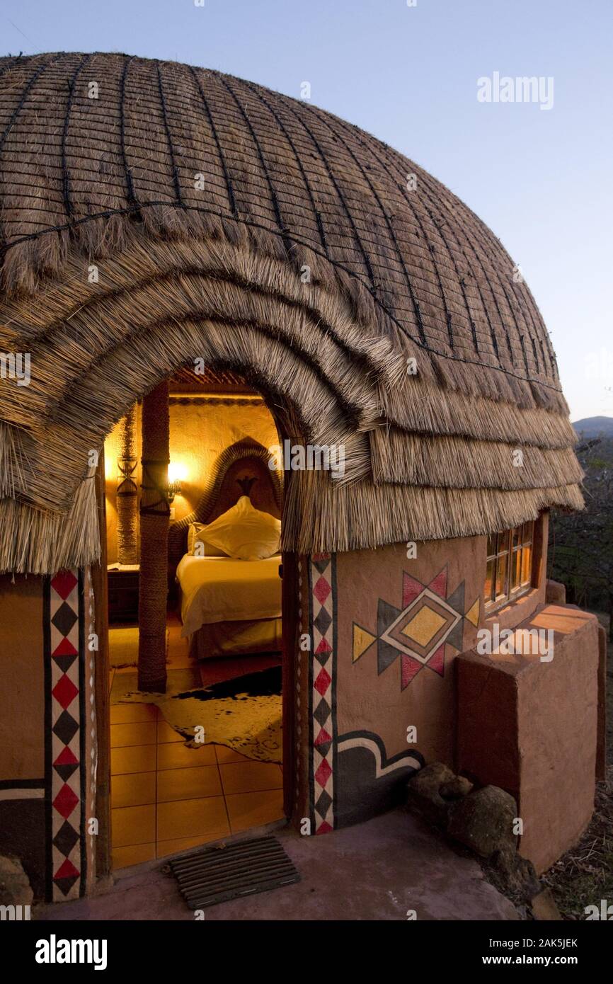 Eshowe : Hôtel Protea Shakaland, nachempfundenen Zulu-Huetten Uebernachten en utilisation dans le monde entier, Suedafrika | Banque D'Images