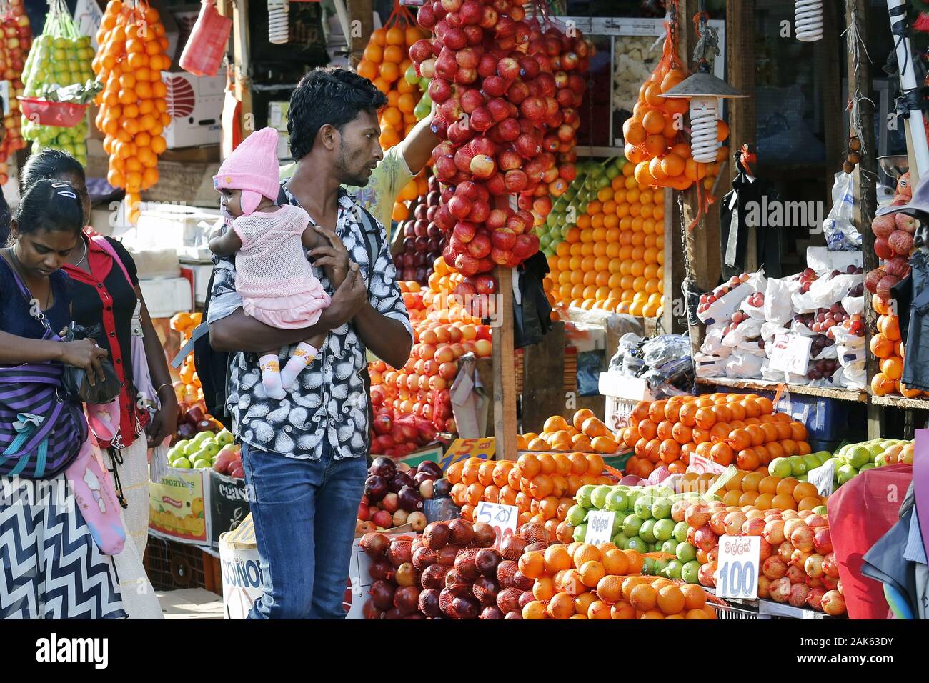 Colombo : Obst- und auf dem Gemuesestaende Marché Pettah (auch Manning Marché), Sri Lanka | utilisée dans le monde entier Banque D'Images