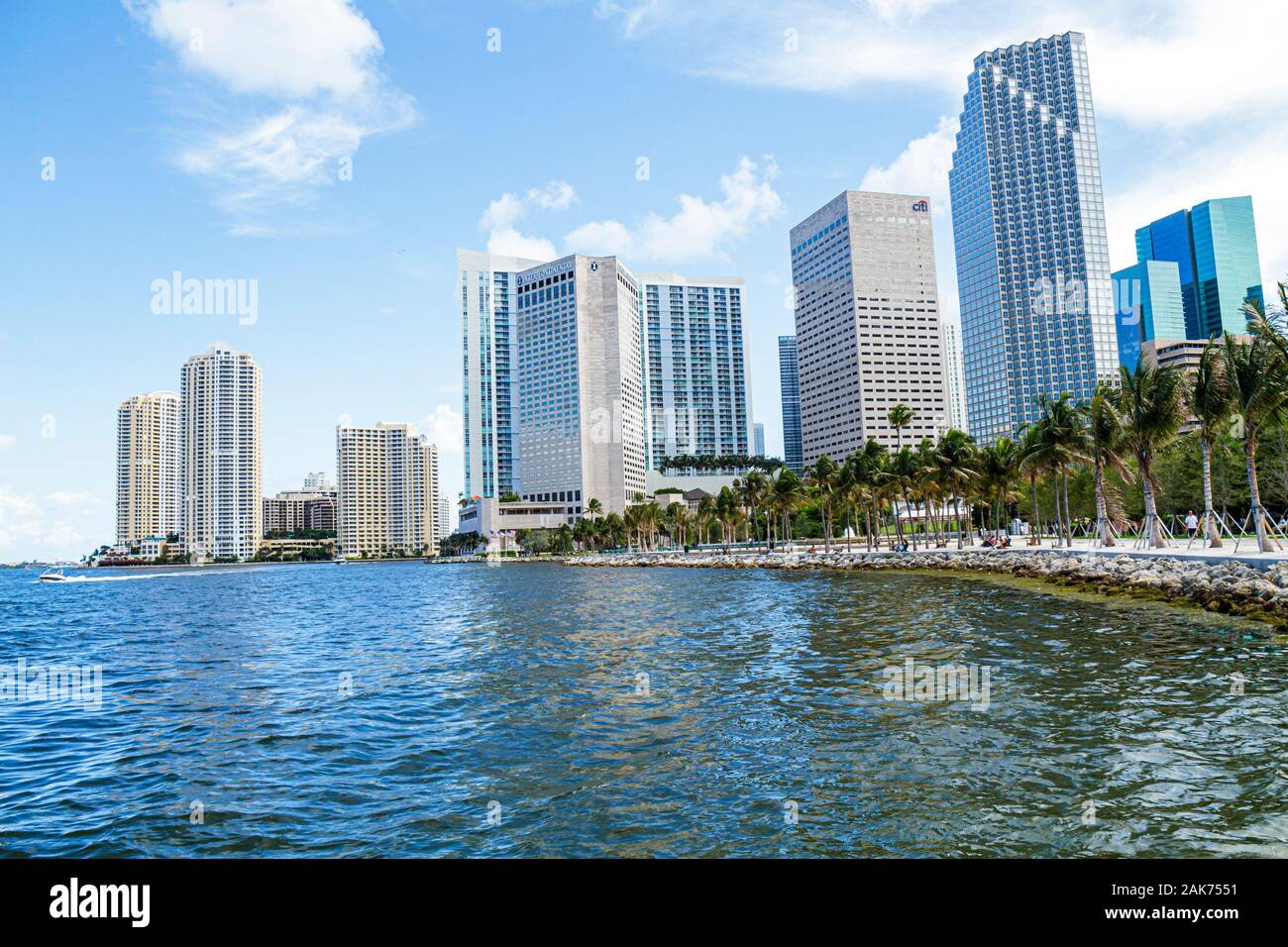 Miami Florida, Bayfront Park, Biscayne Bay, centre-ville, horizon, gratte-ciel gratte-ciel bâtiment bâtiments bureaux, horizon de la ville, FL10062009 Banque D'Images