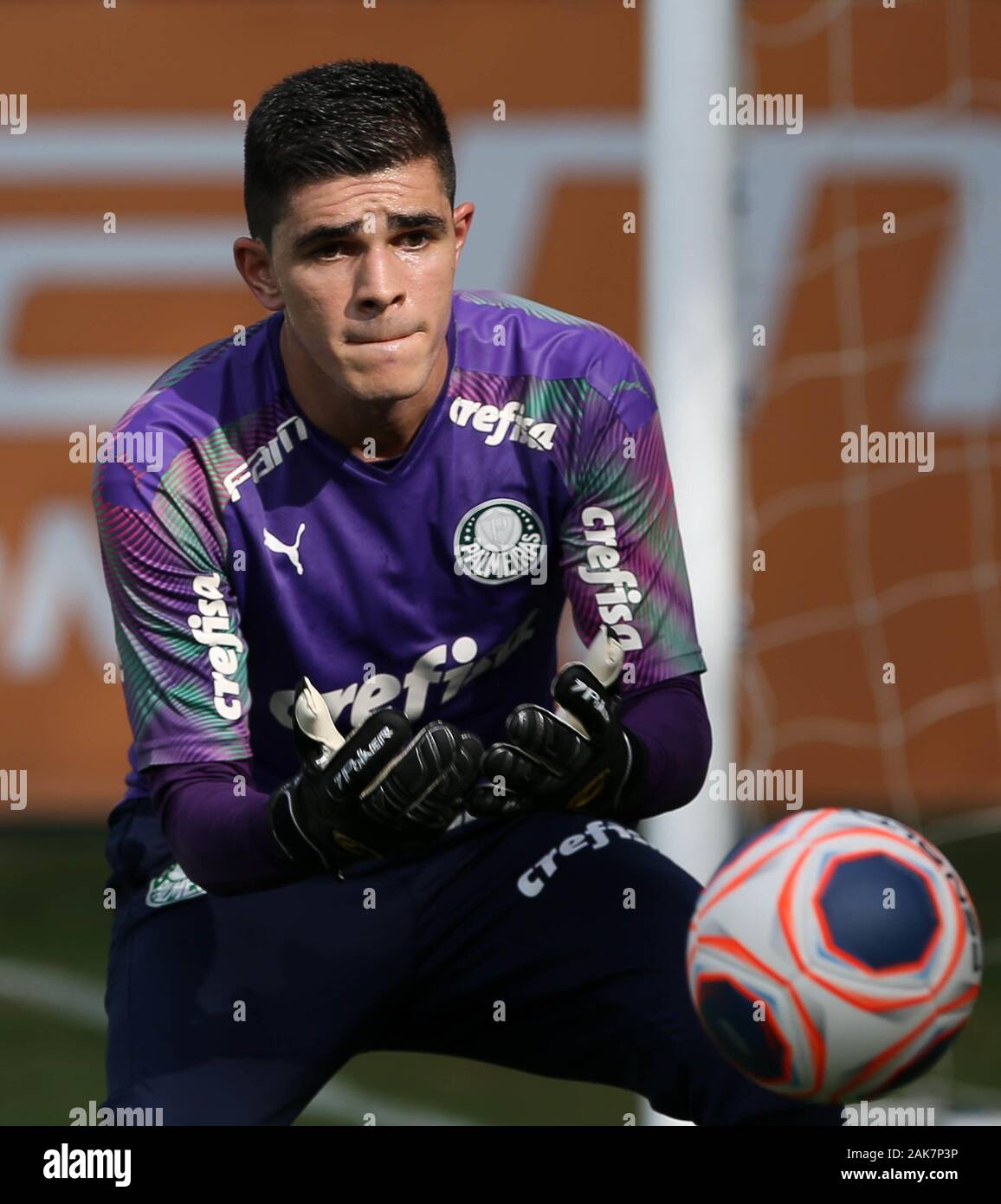 SÃO PAULO, SP - 07.01.2020 : TREINO DO PALMEIRAS - Gardien de Vinicius de SE Palmeiras au cours de formation à l'Académie de football. (Photo : Cesar Greco/Fotoarena) Banque D'Images