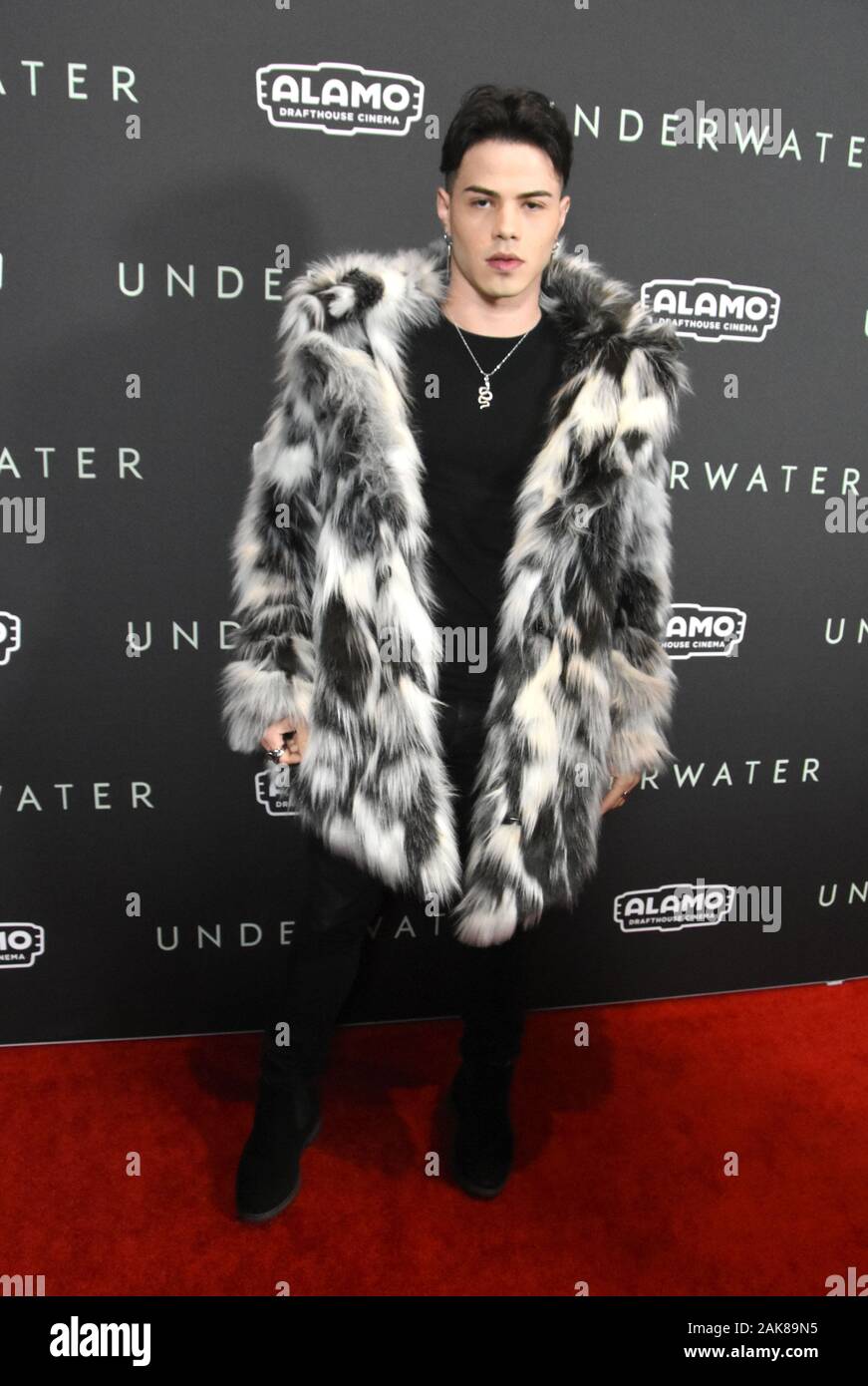 Los Angeles, Californie, USA 7 Janvier 2020 acteur Gustavo Rocha assiste à la projection de ventilateur spécial Twentieth Century Fox's 'Underwater' le 7 janvier 2020 au cinéma Alamo Drafthouse à Los Angeles, Californie, USA. Photo de Barry King/Alamy Live News Banque D'Images