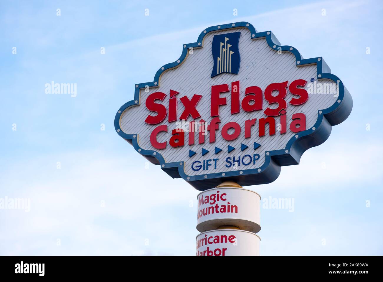 01/01/2020 - Six Flags California parc d'attractions panneau à Valencia, CA, USA Banque D'Images