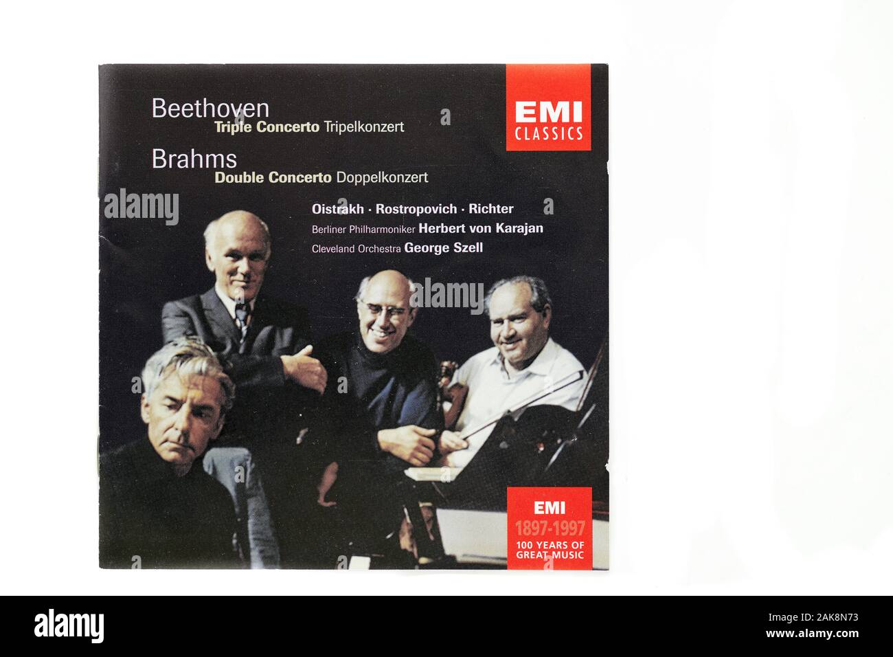 Couverture de la musique sur cd de l'enregistrement historique de Oistrakh, Rostropovitch et Richter jouer Beethoven et Brahms avec Karajan et Szell Banque D'Images