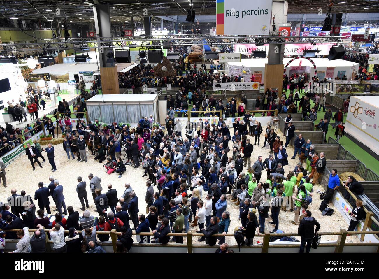 Paris, Porte de Versailles porte de ville, le 1 mars 2019 : Salon International de l'agriculture. Ambiance dans les allées du salon, sommaire Banque D'Images