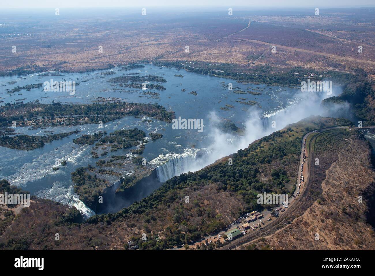 Vue aérienne d'un hélicoptère des Chutes Victoria à la frontière entre la Zambie et le Zimbabwe en Afrique australe Banque D'Images