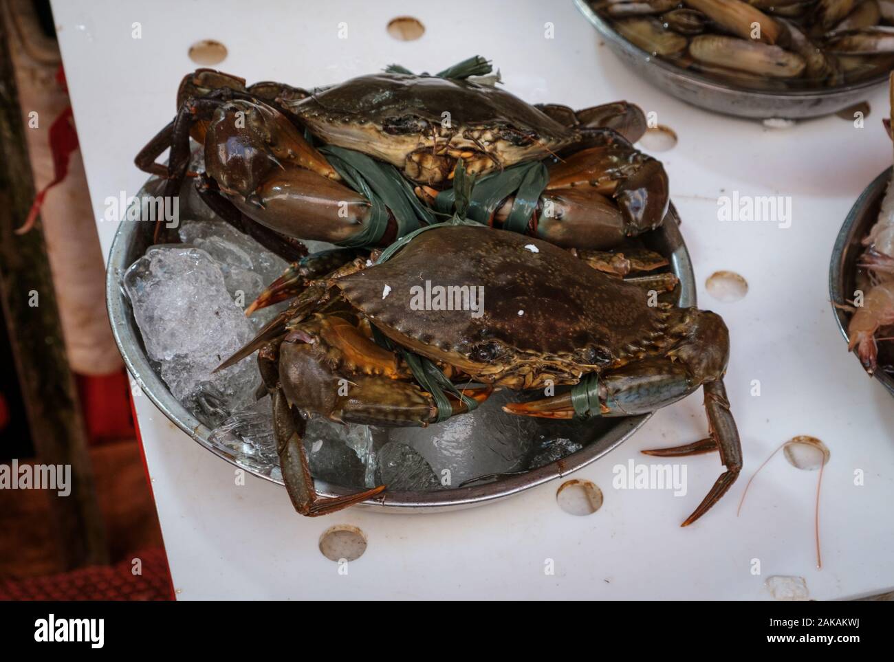 Marché de fruits de mer sur les crabes, les écrevisses à vendre Banque D'Images