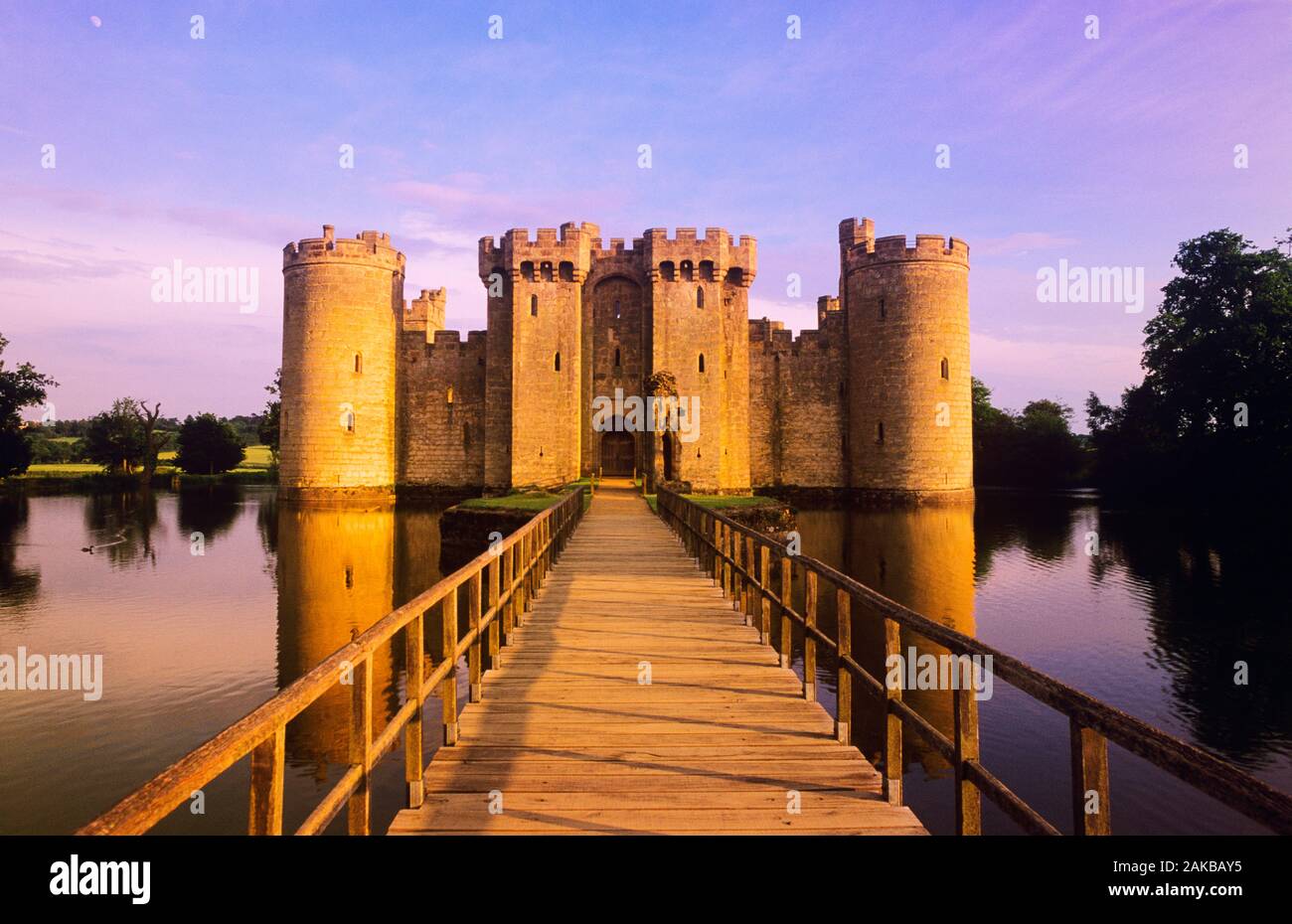 Vue extérieure du Château de Bodiam, East Sussex, England, UK Banque D'Images