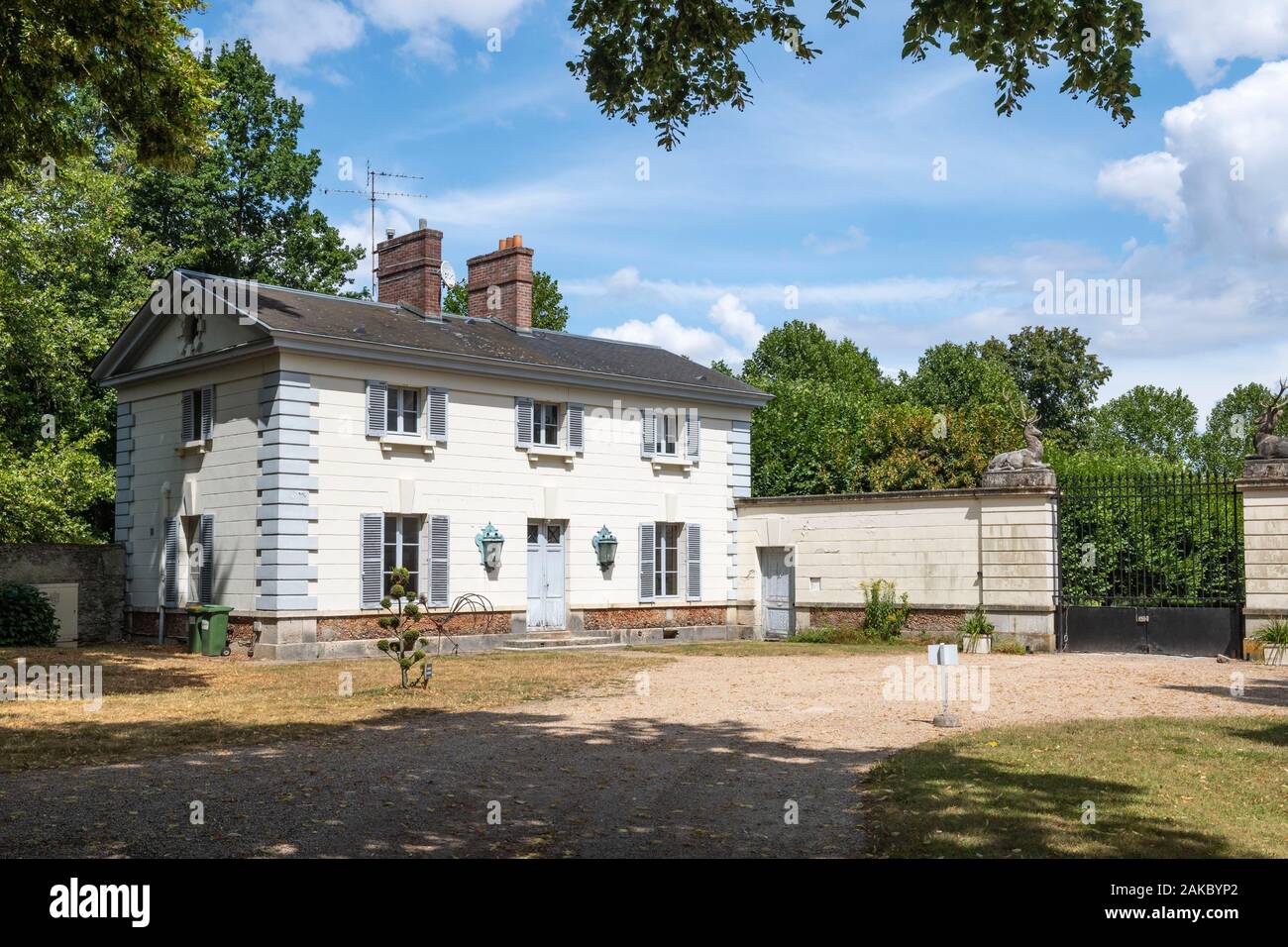 France, Yvelines (78), Montfort-l'Amaury, ESSARTS-le-Château, l'entrée et la maison de gardien Banque D'Images